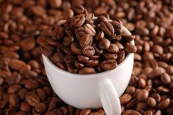 Thị trường giằng co khiến giá cà phê giảm 1.500 đồng/kg
