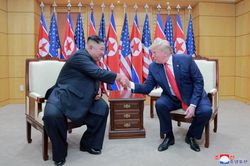 Tổng thống Mỹ khẳng định có mối quan hệ tốt với nhà lãnh đạo Triều Tiên