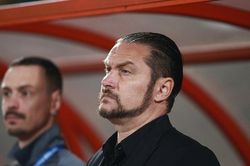 'Ronaldo xứ Nghệ' thành đồng đội mới của Công Phượng; Chia tay CLB Thanh Hóa, huấn luyện viên Popov được 4 đội săn đón