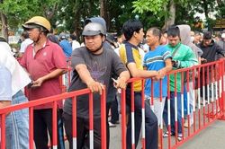 Đội tuyển Việt Nam khiến CĐV tại Bình Dương hào hứng