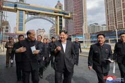 Nhà lãnh đạo Triều Tiên Kim Jong Un thị sát công trình 'mở ra kỷ nguyên thịnh vượng mới' của Bình Nhưỡng