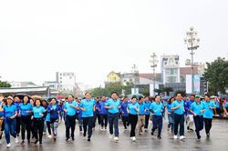 Nghệ An: Gần 3.000 người tham gia 'Ngày chạy Olympic vì sức khỏe toàn dân'