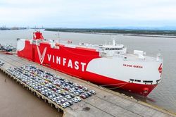 Gần 2.500 xe điện VinFast sắp cập bến Indonesia: Hãng xe Việt được gọi là 'luồng gió mới' cho cuộc cách mạng xe điện xứ vạn đảo
