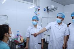 Infographic: 5 cách phòng bệnh sởi cho trẻ em và người lớn hiệu quả