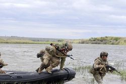 Quan chức ngoại giao Nga yêu cầu NATO đảm bảo không kết nạp Ukraine