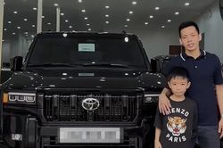 Văn Quyết tậu siêu xe sau bản hợp đồng khủng với CLB Hà Nội, đến biển số cũng khiến dân mạng phải suýt xoa