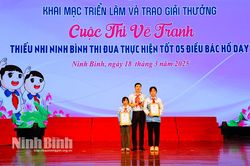 Khai mạc Triển lãm và trao giải cuộc thi vẽ tranh 'Thiếu nhi Ninh Bình thi đua thực hiện tốt 5 điều Bác Hồ dạy'