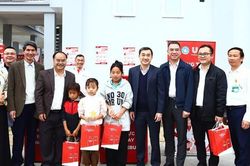 Chương trình 'Vì một Việt Nam khỏe mạnh hơn' khám bệnh, cấp phát thuốc miễn phí cho người dân tại Nậm Nhùn, Lai Châu