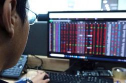Khối ngoại thẳng tay bán FPT, VN-Index giảm tiếp hơn 6 điểm