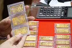Giá vàng hôm nay 19/3/2025: Giá vàng trong nước và vàng thế giới tăng sắp đạt mốc lịch sử thời đại