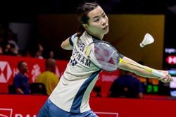 Thùy Linh thua tay vợt xếp dưới 44 bậc trên bảng xếp hạng thế giới, bị loại sớm ở giải Thụy Sĩ mở rộng