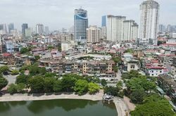 Lương 10 triệu/tháng có thể mua nhà tại Hà Nội, TP. Hồ Chí Minh?