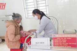 Thị xã Nghi Sơn triển khai chiến dịch tiêm vắc xin phòng, chống bệnh sởi cho trẻ từ 6 đến dưới 9 tháng tuổi