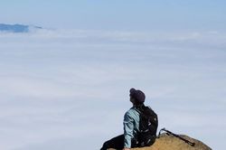 Sống lưng đỉnh Chu Va 12 – Cung đường trekking săn mây đầy thách thức