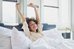 6 điều bạn không nên làm trước 9 giờ sáng nếu bạn muốn giảm cân