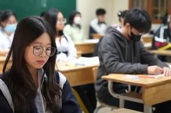 Hà Nội: hơn 200.000 học sinh lớp 11, 12 hoàn thành tập dượt thi tốt nghiệp
