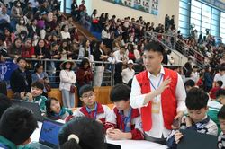 Gần 1.000 giáo viên và học sinh thành phố Vinh tham gia Ngày hội STEM