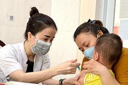 Quyết liệt khống chế dịch sởi