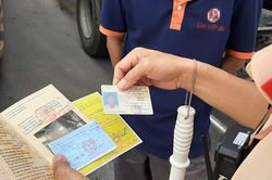 Bộ Công an thu hồi giấy phép lái xe như thế nào từ ngày 01/3/2025?