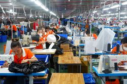 Ngành dệt may nỗ lực đáp ứng nhu cầu thị trường