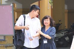 Điểm chuẩn vào lớp 10 tại Hà Nội 5 năm qua biến động thế nào?