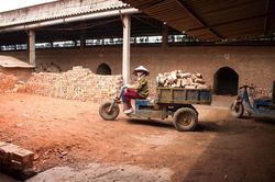 Bắc Giang: Vì sao giá gạch tăng cao trong những tháng đầu năm