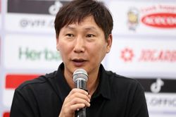 Tin nóng bóng đá Việt hôm nay 26/3: HLV Kim Sang Sik tiếc nuối dù thắng Lào; Thủ môn U22 Việt Nam xuất sắc nhất giải đấu tại Trung Quốc