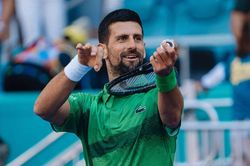 Novak Djokovic lọt vào tứ kết Miami Masters 2025: Sự ngạo nghễ đang trở lại