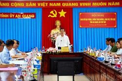 Họp Ban Chỉ đạo Phòng, chống tham nhũng, tiêu cực tỉnh lần thứ tám