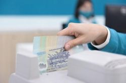 Doanh nghiệp giảm tốc mua lại trái phiếu, bất động sản vẫn dẫn đầu