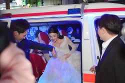 Xử phạt đoàn phim dùng xe cứu thương đưa nghệ sĩ đi thảm đỏ