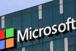 Microsoft kiếm được hàng trăm tỷ USD như thế nào?