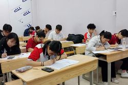 Không gây áp lực học thêm cho học sinh