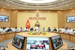 Chùm ảnh: Bộ trưởng Bộ Công Thương chủ trì họp giao ban đường dây 500kV Lào Cai - Vĩnh Yên