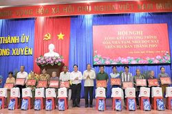 Long Xuyên 'về đích' sớm Chương trình xóa nhà tạm, nhà dột nát