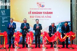Khánh thành Bảo tàng Đà Nẵng và xây dựng tượng Bác Hồ tại Thư viện Khoa học tổng hợp Đà Nẵng