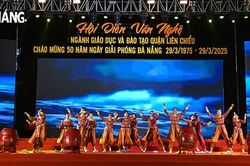 Ngợi ca tình yêu quê hương qua chương trình 'Liên Chiểu - Niềm tin và khát vọng'