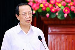 Thứ trưởng Bộ GD-ĐT: 'Không để học sinh phải ra trung tâm học thêm tràn lan'