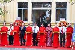 Khai mạc triển lãm 'Hải Phòng - Bừng sáng miền di sản'
