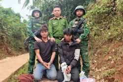 Quảng Trị: Hai đối tượng vượt biên sang Lào mua ma túy bị lực lượng biên phòng bắt giữ