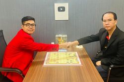 Huyền thoại cờ tướng Việt Nam vô địch ở tuổi 47 sau chiến thắng trước kiện tướng quốc gia