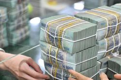 NHNN bơm ròng gần 800 tỷ đồng trong tuần cuối tháng 3, lãi suất liên ngân hàng tiếp tục giảm