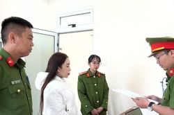 Bắt đối tượng tổ chức các dây huê online để lừa tiền nhiều người