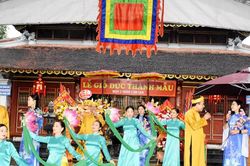 Trang trọng Lễ giỗ Đức Thánh Mẫu Liễu Hạnh