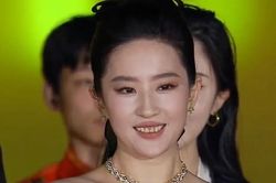 Hình ảnh thật của Lưu Diệc Phi
