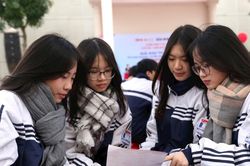 Sĩ tử lớp 12 'hóng' phương án tuyển sinh của các trường đại học