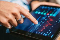 Các công ty chứng khoán khuyến nghị nhà đầu tư thận trọng