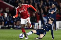 MU đã sai khi đẩy cầu thủ này khỏi Old Trafford?
