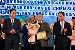 Đà Lạt tôn vinh 50 gia đình tiêu biểu có công với Cách mạng