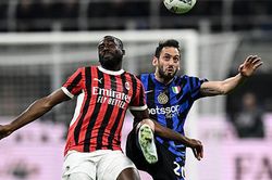 AC Milan và Inter Milan bất phân thắng bại ở bán kết lượt đi cúp Ý, cơ hội vào chung kết còn bỏ ngỏ